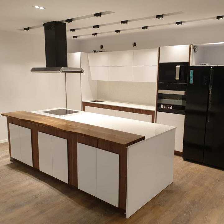 79359185_1240327699501596_3084031108325572608_n